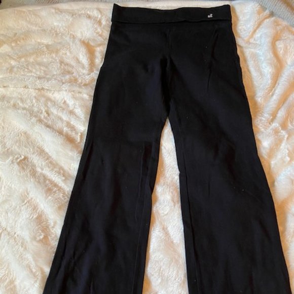 2/$30 Old Navy Black Yoga Pants Girls Size 10/12 - Picture 2 of 9